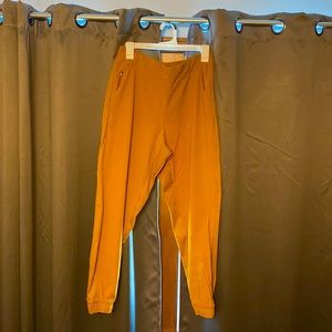 Athleta Textured Brooklyn Jogger